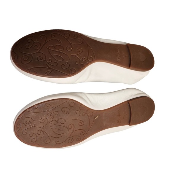 NWOB Brighton Heart women's off white leather ballet flats Sz 9B - Picture 12 of 12